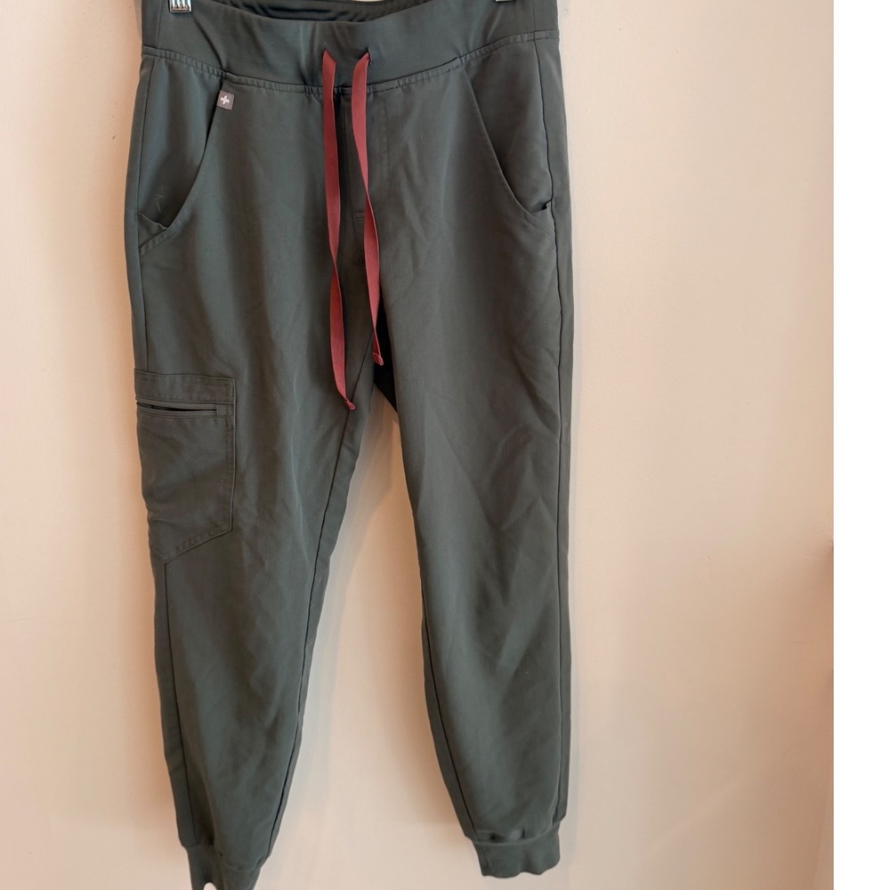 Figs Zamora Jogger Scrub Pants Bonsai Green XS Petite W18SW2005P